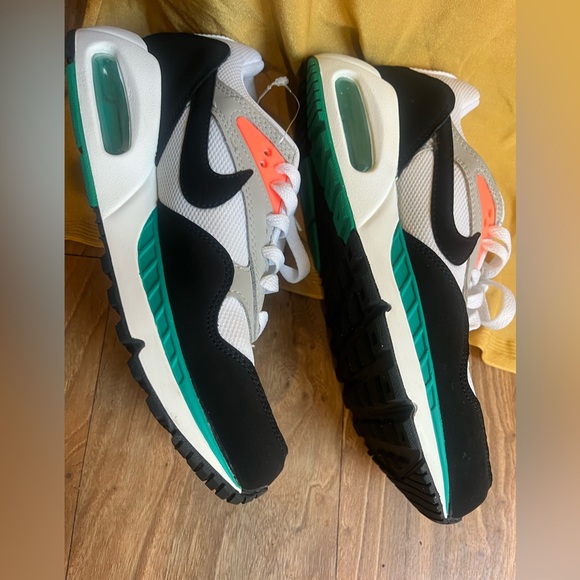 Nike Shoes - Nike White and Black Sneakers